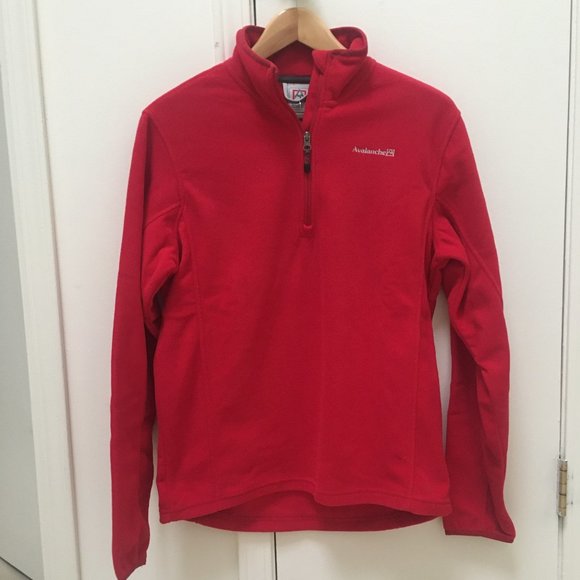 Avalanche Red pullover - Picture 1 of 4